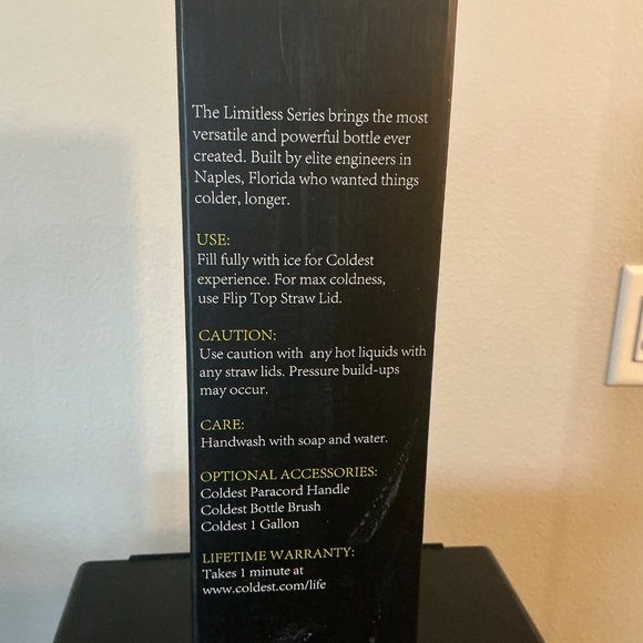 Arctic Coldest Brand Water Bottle - Picture 6 of 6